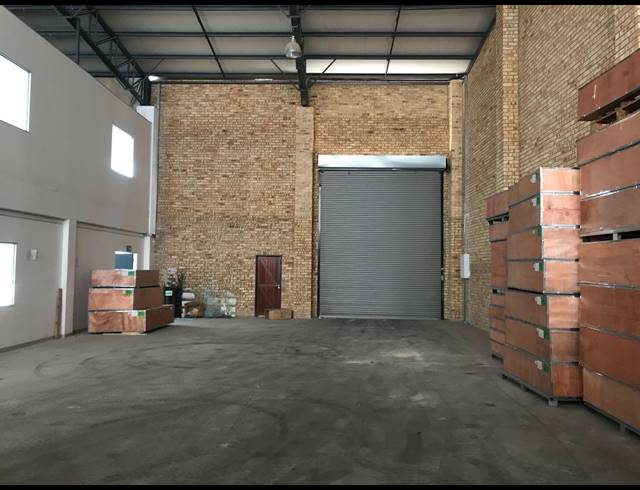 1,061M² WAREHOUSE TO LET IN NORTH RIDING
